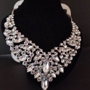Sparkling Fashion Choker